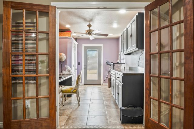 244 Point Circle, Pilot Point, TX 76258