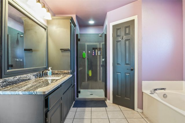 244 Point Circle, Pilot Point, TX 76258