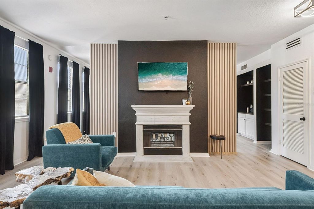 Image 11 of property listing at 911 N ORANGE AVENUE 548, Orlando, FL 32801