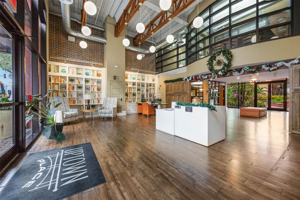 Image 24 of property listing at 911 N ORANGE AVENUE 548, Orlando, FL 32801