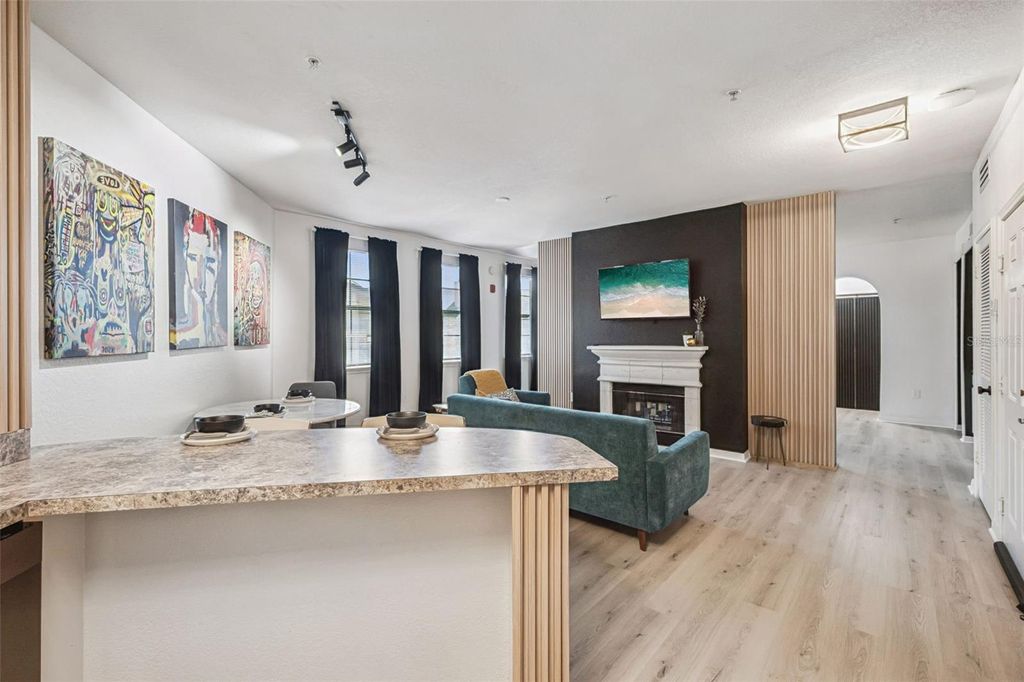 Image 7 of property listing at 911 N ORANGE AVENUE 548, Orlando, FL 32801