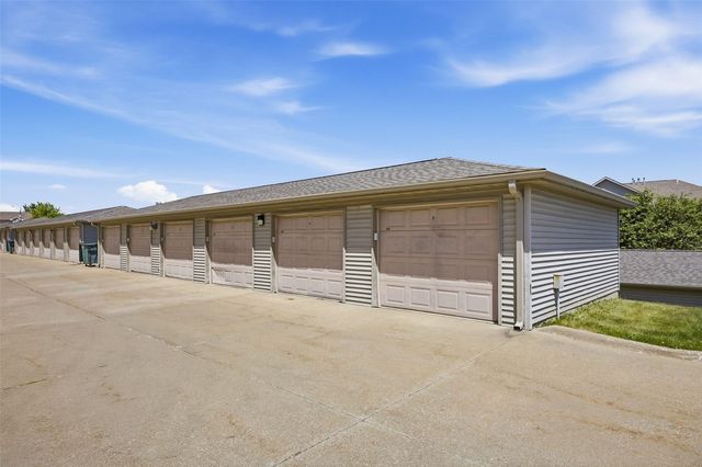 2272 Holiday Road 606, Coralville, IA 52241