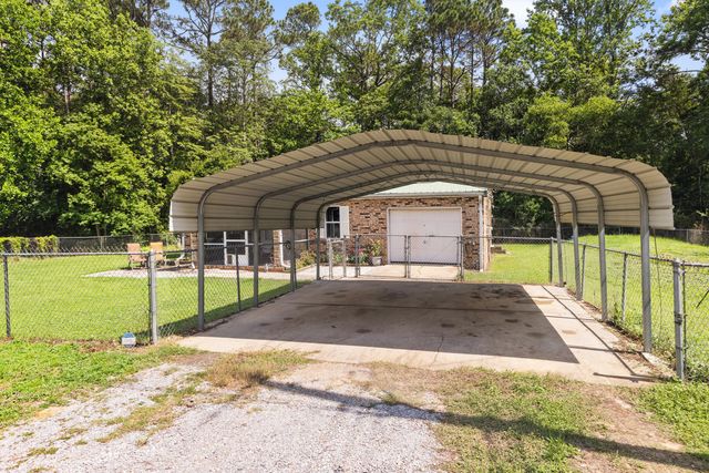 894 Williams Avenue, Crestview, FL 32539