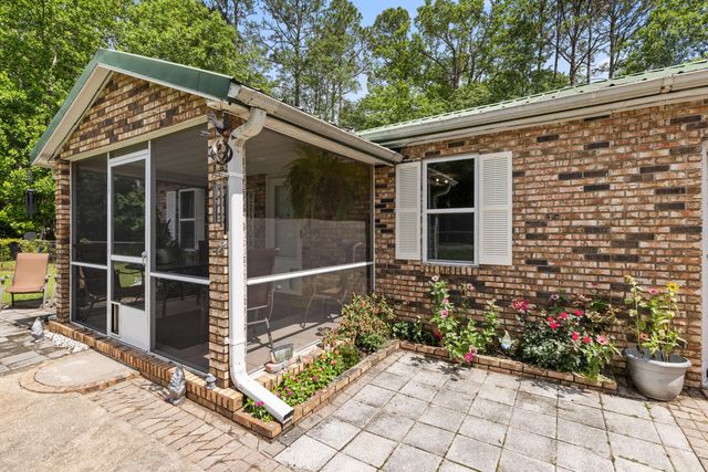 894 Williams Avenue, Crestview, FL 32539