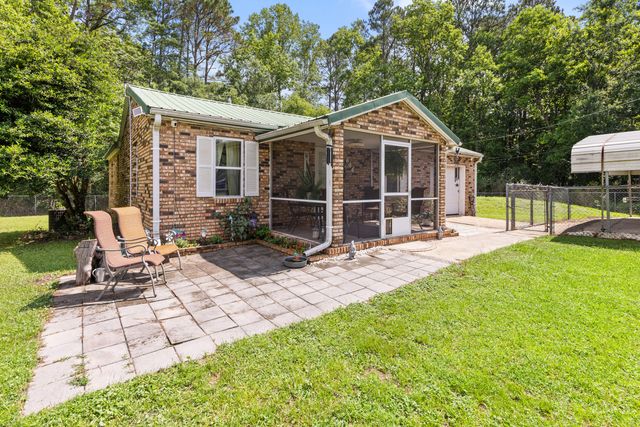 894 Williams Avenue, Crestview, FL 32539