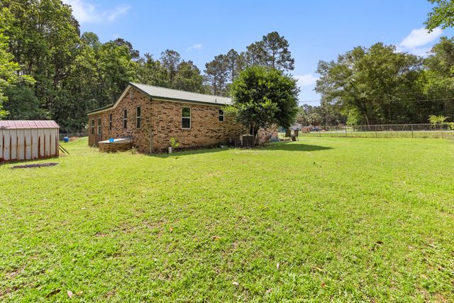 894 Williams Avenue, Crestview, FL 32539