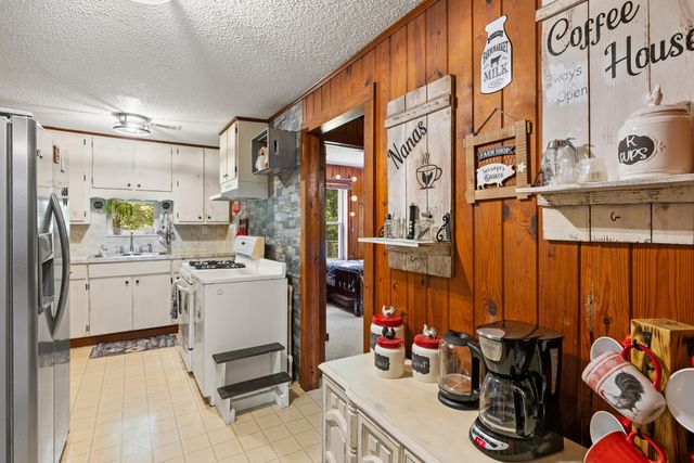 894 Williams Avenue, Crestview, FL 32539