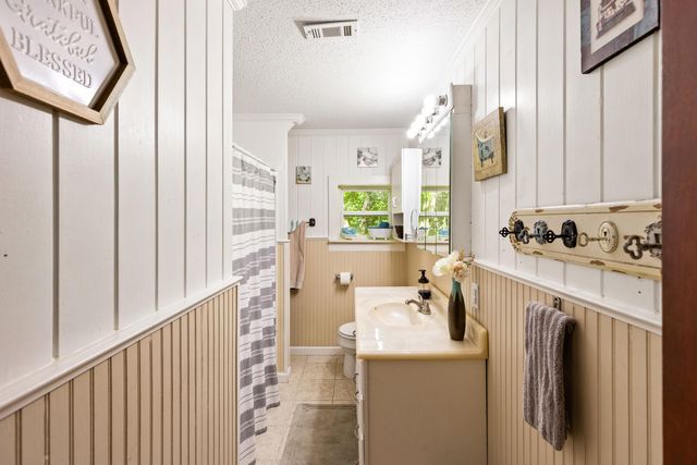 894 Williams Avenue, Crestview, FL 32539