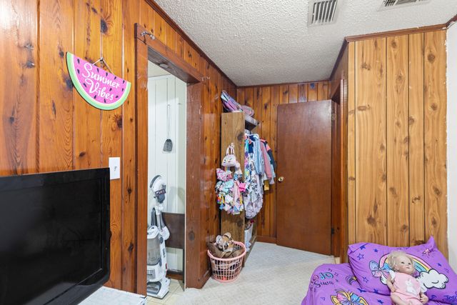 894 Williams Avenue, Crestview, FL 32539