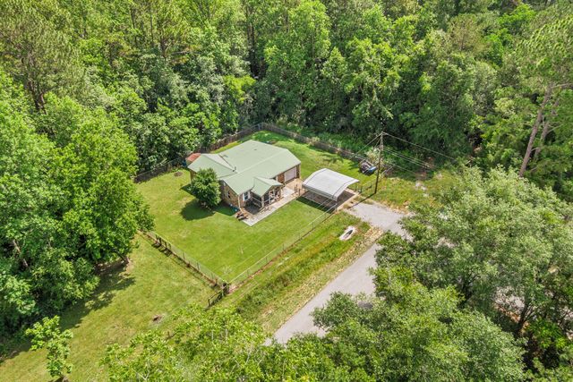 894 Williams Avenue, Crestview, FL 32539
