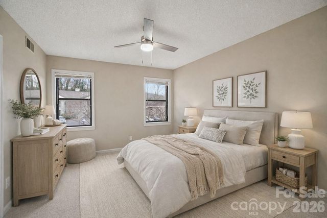 602 Abbey Circle, Asheville, NC 28805