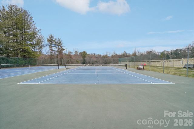 602 Abbey Circle, Asheville, NC 28805