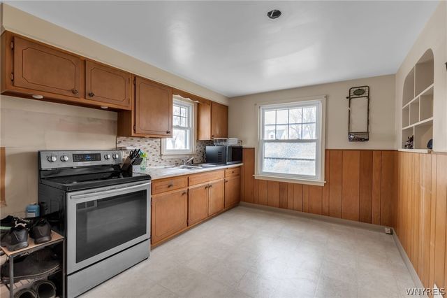 416 Traverse Boulevard, Tonawanda, NY 14223