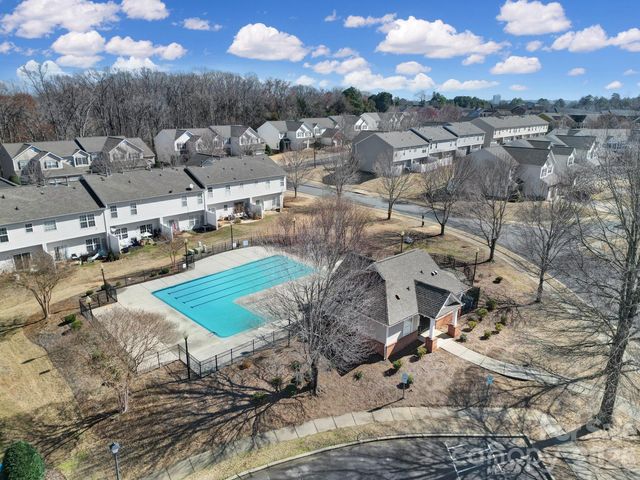 11931 Stratfield Place Circle, Pineville, NC 28134