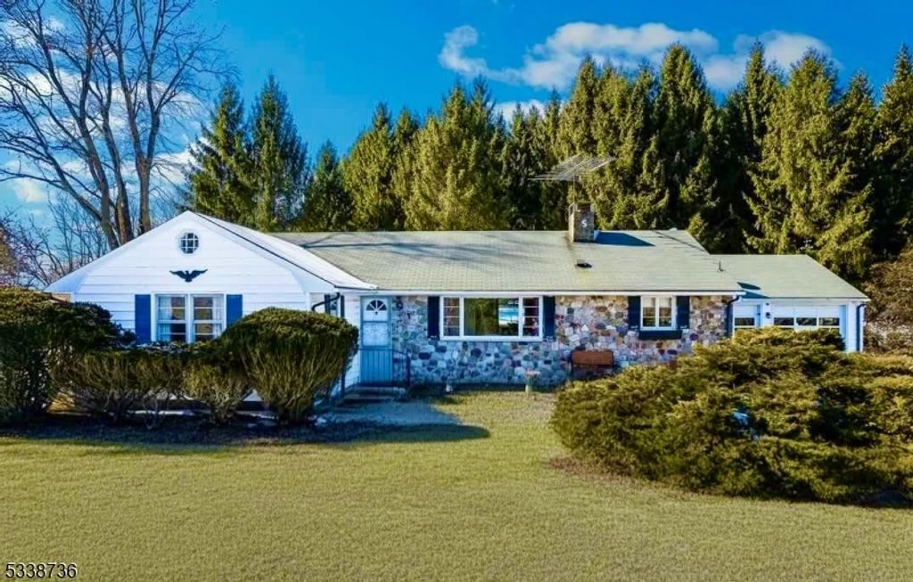 150 Silver Lake Rd, Frelinghuysen Twp., NJ 07825