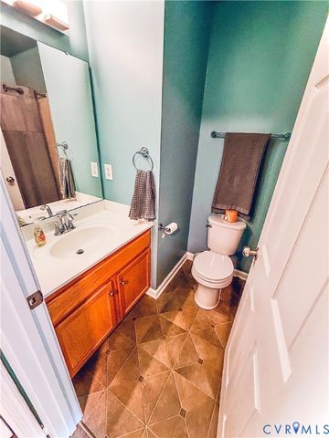 907 Kitty Hamilton Cir, Ashland, VA 23005