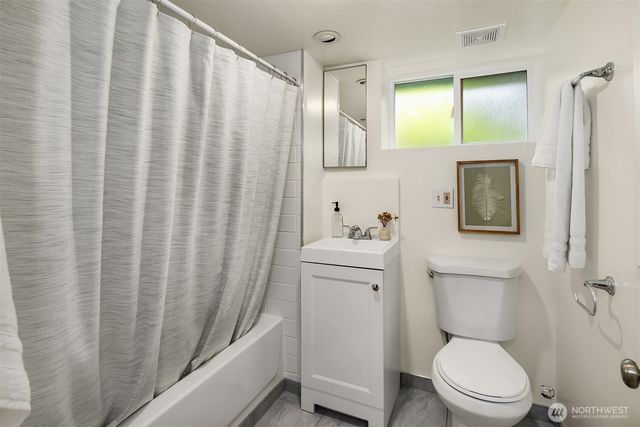 3707 SW Juneau Street, Seattle, WA 98126