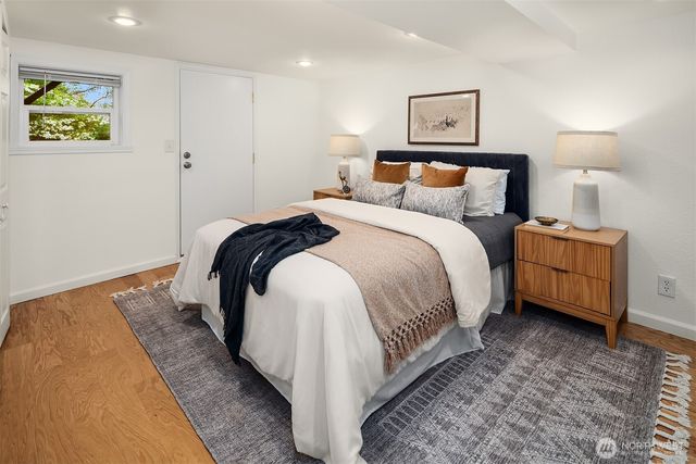 3707 SW Juneau Street, Seattle, WA 98126