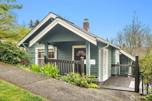 3707 SW Juneau Street, Seattle, WA 98126