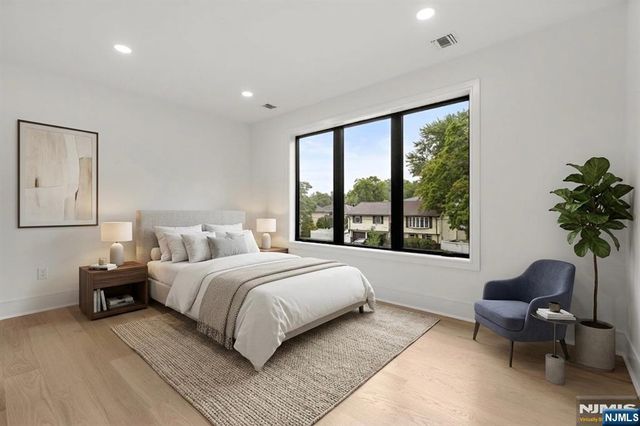 155 Truman Terrace, Paramus, NJ 07652
