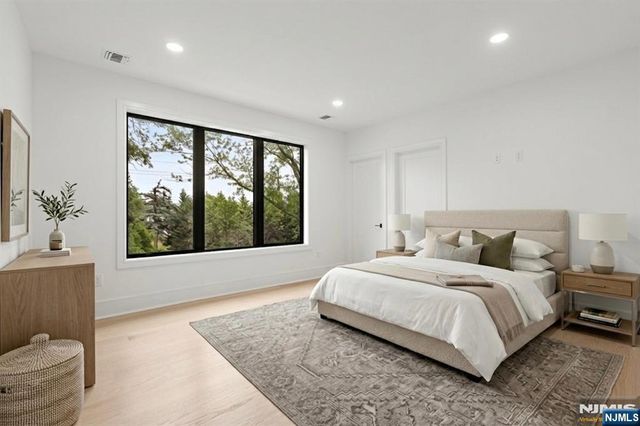 155 Truman Terrace, Paramus, NJ 07652