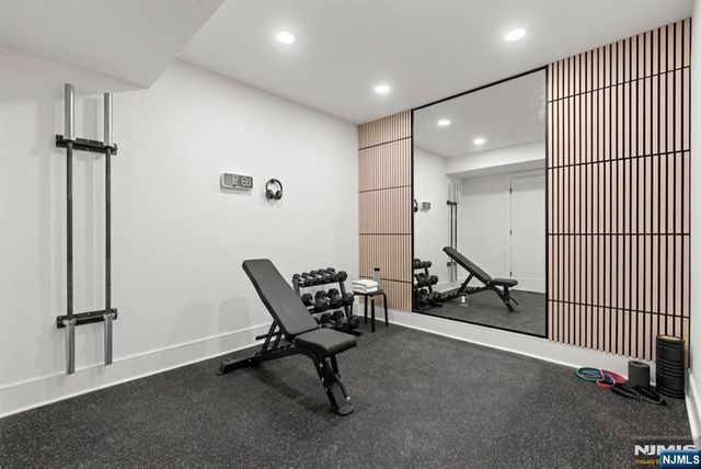 155 Truman Terrace, Paramus, NJ 07652