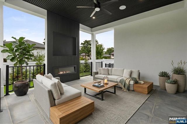 155 Truman Terrace, Paramus, NJ 07652