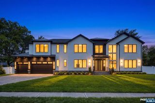 155 Truman Terrace, Paramus, NJ 07652