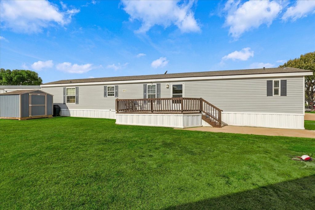 11701 Rosemary Court 160, Fort Worth, TX 76244 — exterior