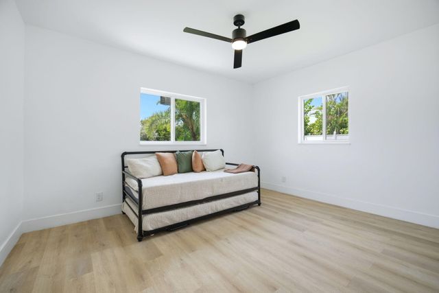 310 NW 4th Avenue, Deerfield Beach, FL 33441