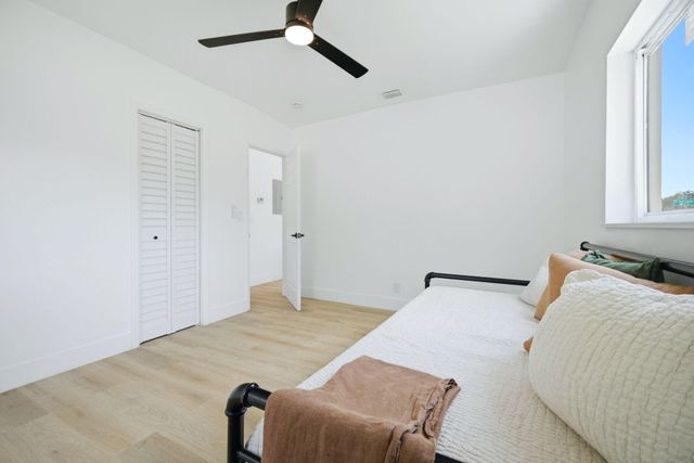 310 NW 4th Avenue, Deerfield Beach, FL 33441