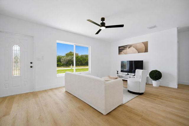 310 NW 4th Avenue, Deerfield Beach, FL 33441