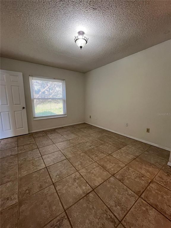 Image 18 of property listing at 3222 HAMMERSMITH ROAD, Orlando, FL 32818