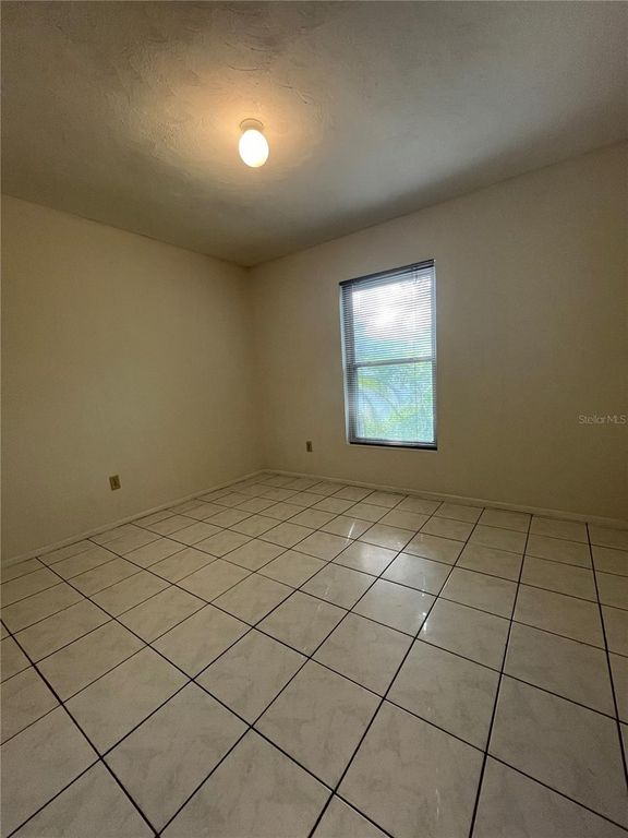 Image 21 of property listing at 3222 HAMMERSMITH ROAD, Orlando, FL 32818