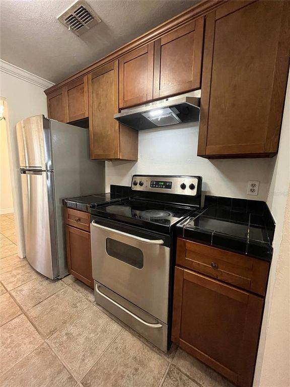 Image 9 of property listing at 3222 HAMMERSMITH ROAD, Orlando, FL 32818