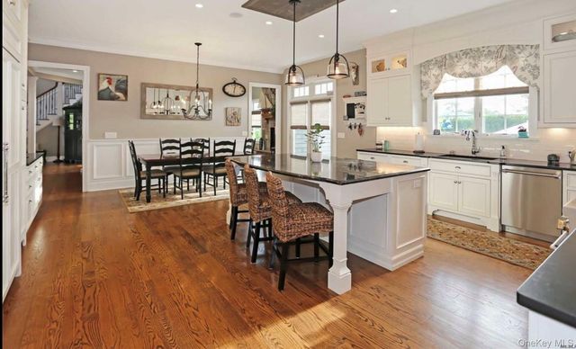 43 Shore Road, Remsenburg, NY 11960