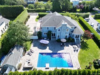 43 Shore Road, Remsenburg, NY 11960