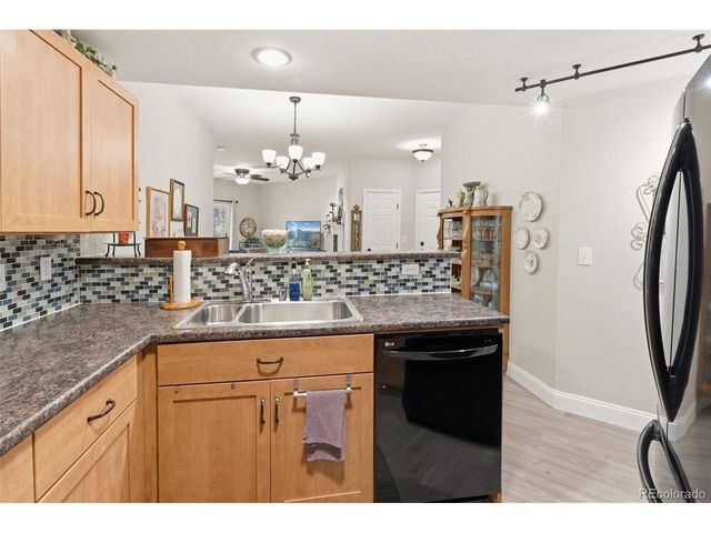8737 E Dry Creek Rd 1712, Centennial, CO 80112