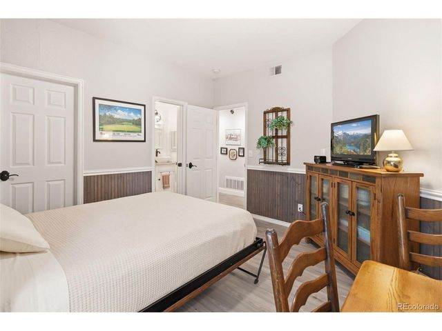 8737 E Dry Creek Rd 1712, Centennial, CO 80112