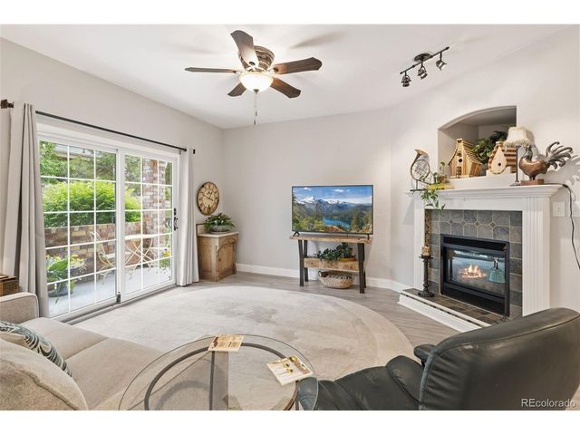 8737 E Dry Creek Rd 1712, Centennial, CO 80112