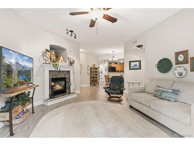 8737 E Dry Creek Rd 1712, Centennial, CO 80112