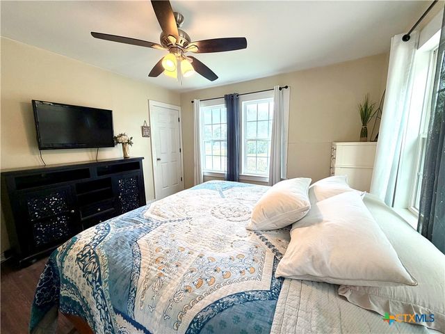 818 S 6th Street, Temple, TX 76504