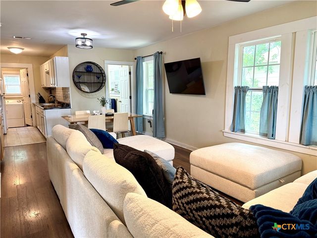 818 S 6th Street, Temple, TX 76504