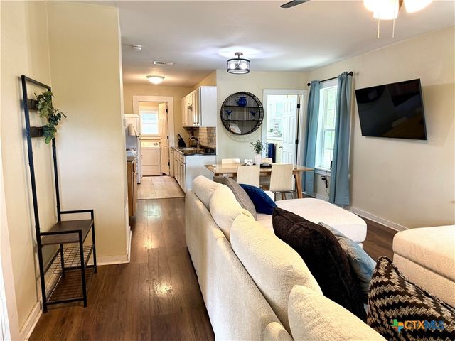 818 S 6th Street, Temple, TX 76504