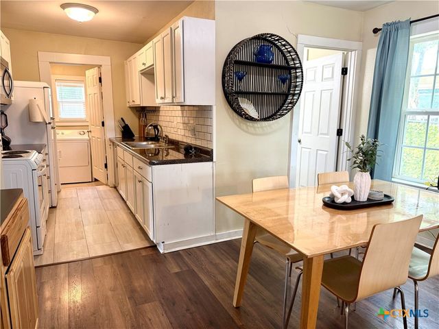 818 S 6th Street, Temple, TX 76504