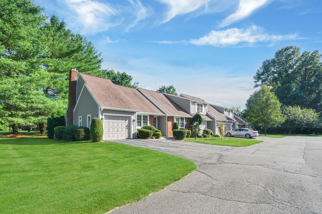 369 The Meadows 369, Enfield, CT 06082