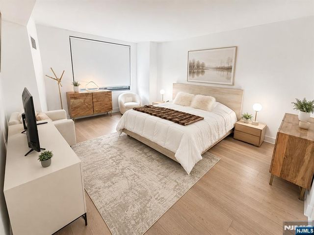 9 Ave At Port Imperial 509, West New York, NJ 07093