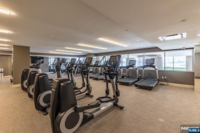 9 Ave At Port Imperial 509, West New York, NJ 07093