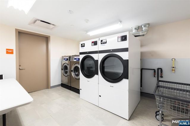 9 Ave At Port Imperial 509, West New York, NJ 07093