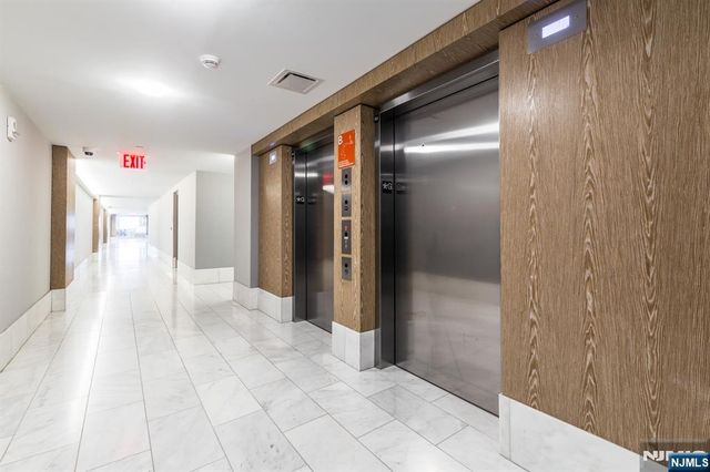 9 Ave At Port Imperial 509, West New York, NJ 07093